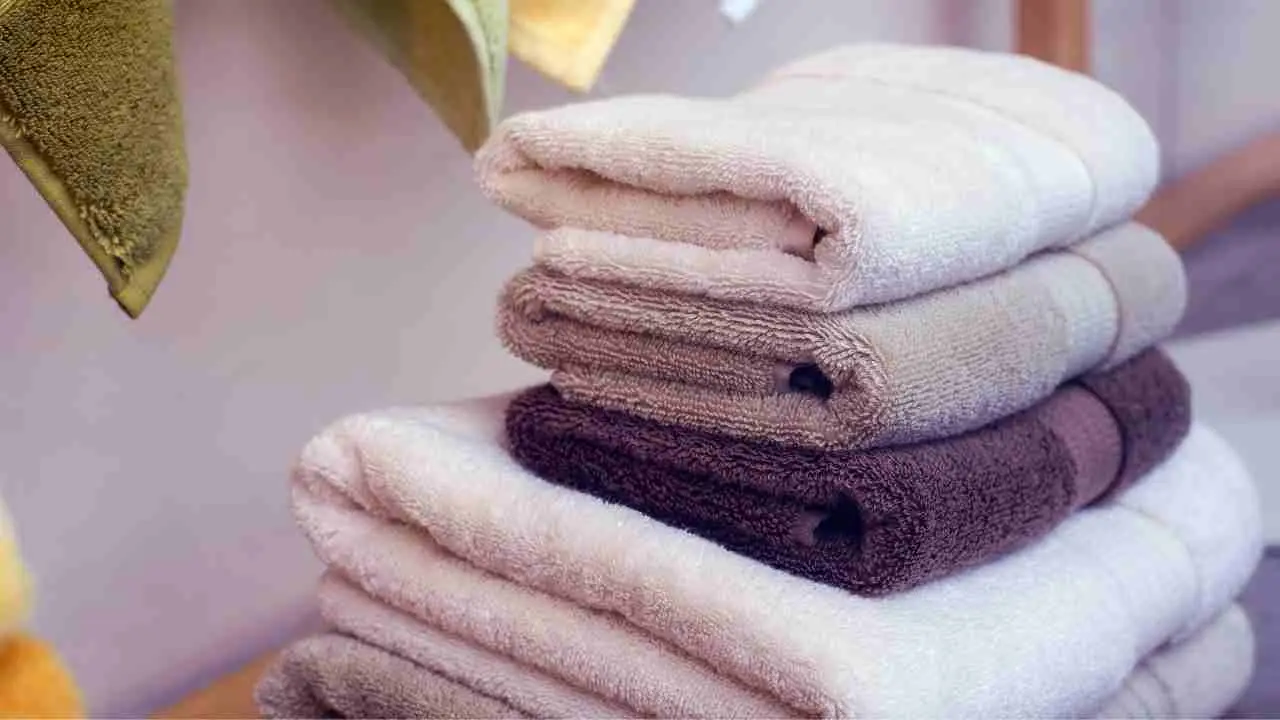 L’incredibile trucco per etichettare vestiti e asciugamani in modo indelebile senza cucire